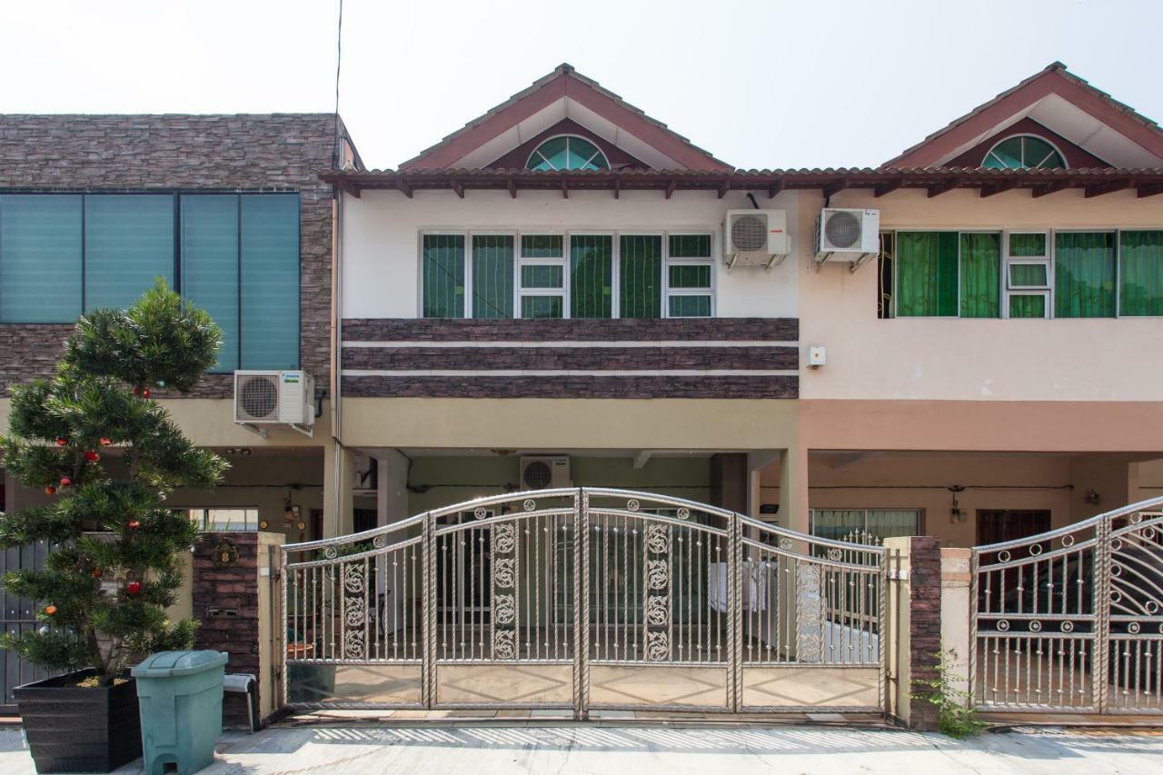 Gunung View Homestay 10 To 12 Pax Near Sunway Tambun Ипох Экстерьер фото